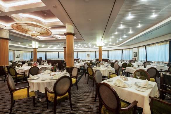 Paul Gauguin Cruises MS Paul Gauguin L'Etoile Restaurant 3 ©Paul Gauguin Cruises.jpg